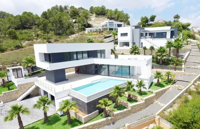 Impresionante villa moderna en una ubicación privilegiada con vistas al mar — 26