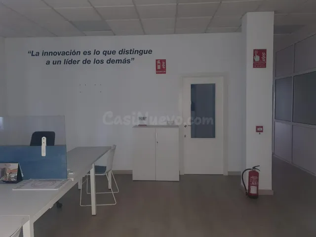 ESTUPENDO LOCAL CON OFICINAS EN EL POLÍGONO CALONGE - foto 4