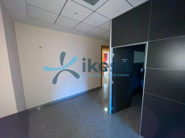 Oficina habilitada como estudio de grabación en Alquiler - Hytasa (Sevilla) — 7