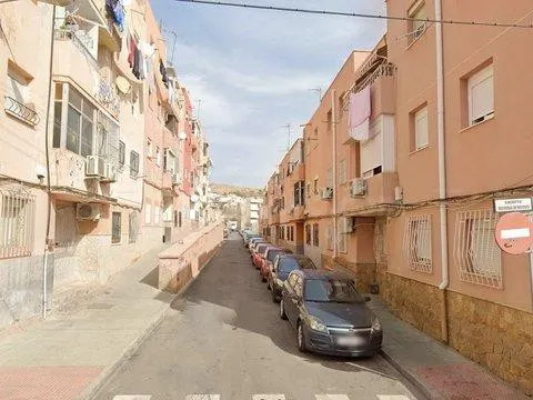 PISO OCUPADO POR PERSONA SIN JUSTO TÍTULO - foto 2