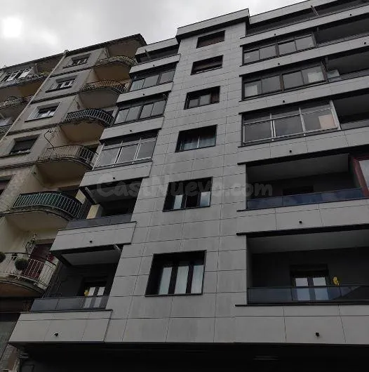 SE VENDE piso OKUPA en C Sebastián Errazu 7 2 B de Irun - foto 3