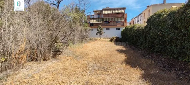 TERRENOS EN C/ ROSENDO GRANADA - foto 5