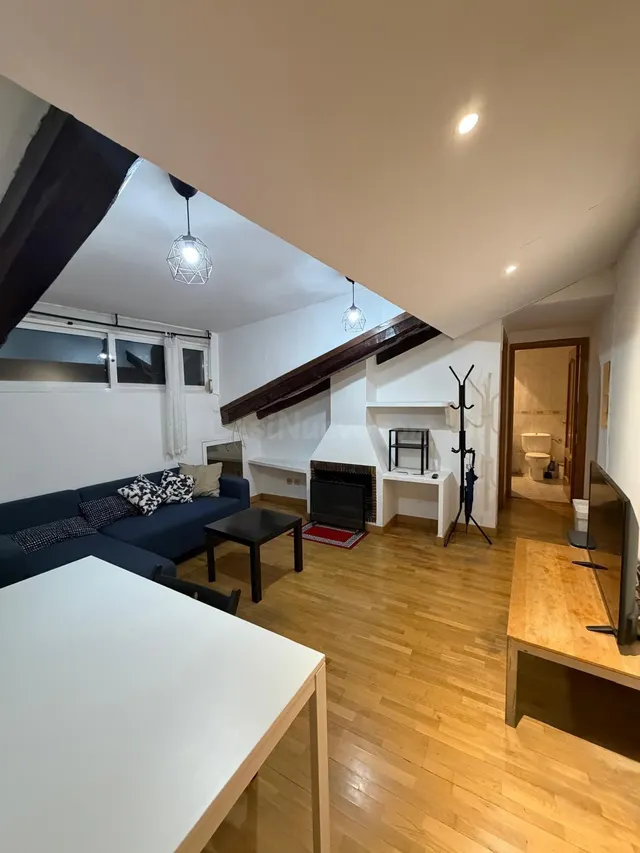 ACOGEDOR APARTAMENTO amueblado en pleno CENTRO de Madrid — 5