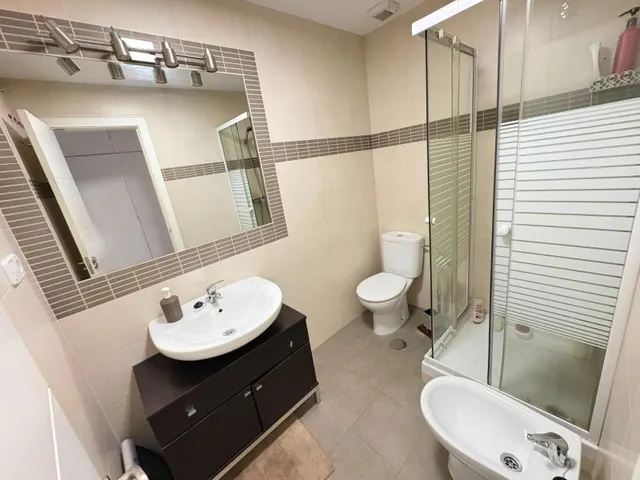 Piso 2 habitaciones 73m² en venta - Embajadores — 35