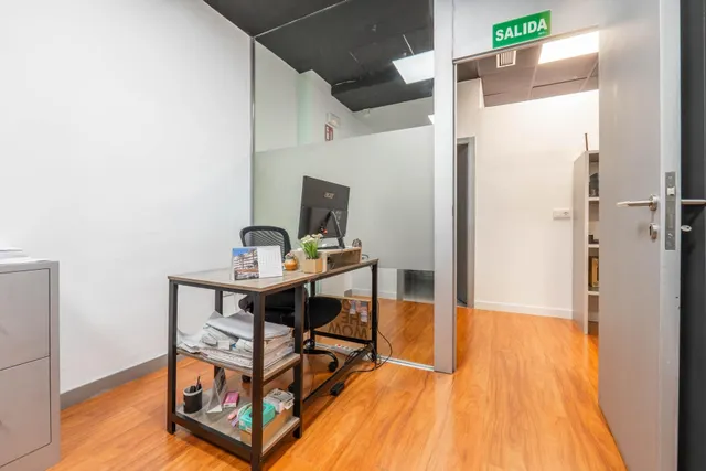 Edificio de 3 plantas destinado a oficinas junto a Centro Comercial Serrallo — 12