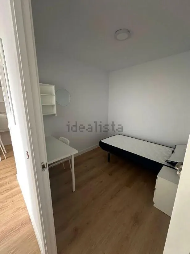 Totalmente reformada, exterior y con terraza. — 7