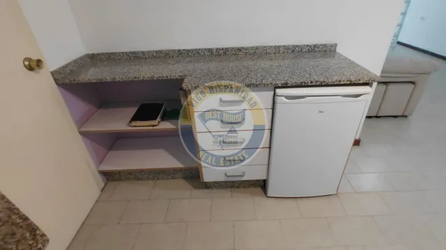 Entreplanta en el centro de Vigo con grandes posibilidades de inversión — 12