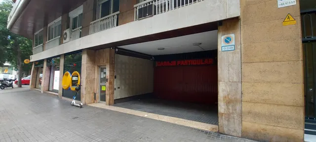 Plaza de aparcamiento — 11