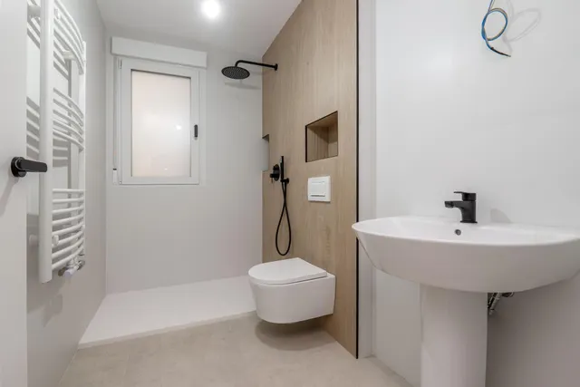 VENTA DE CÉNTRICO PISO EN ACERA DEL CASINO (CENTRO) - GRANADA — 21