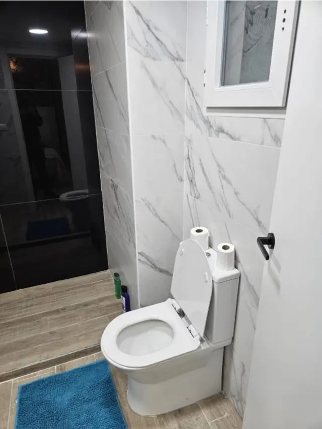 LOCAL COMERCIAL COMO VIVIENDA — 10