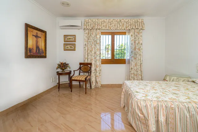 Villa mediterránea con vistas al valle a la venta en el centro de Alcalalí — 38