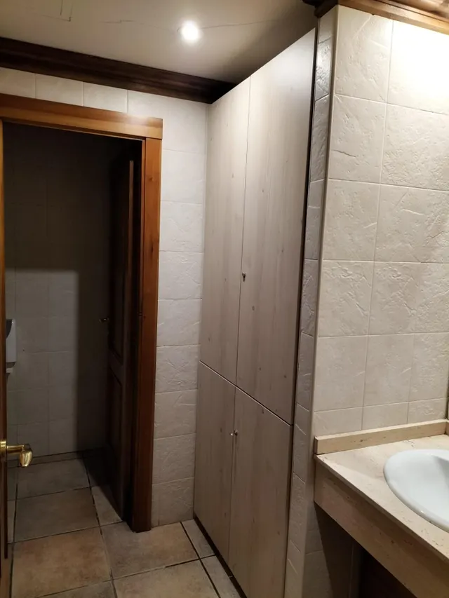 EN VENTA LOCAL COMERCIAL CON INQUILINOS — 23