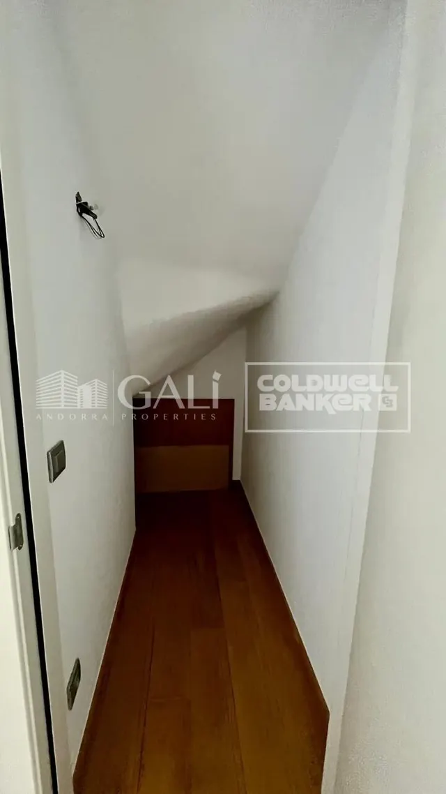 ATICO DUPLEX DE 3 habitaciones CON SPA COMUNITARIO Y GIMNASIO EN EL CENTRO DE ANDORRA — 35
