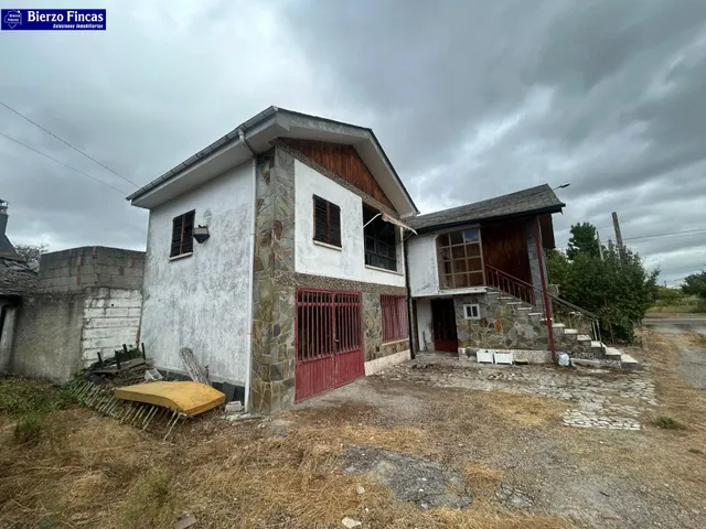 Se vende casa en Carracedelo — 6
