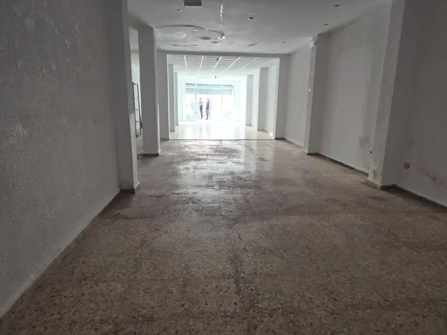 SE VENDE PLANTA BAJA EN CALLE PLÀ DE L´ARC — 7