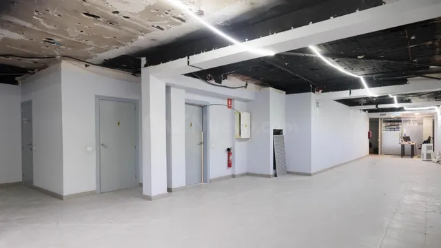 Local comercial 333m² en alquiler - Eixample — 5