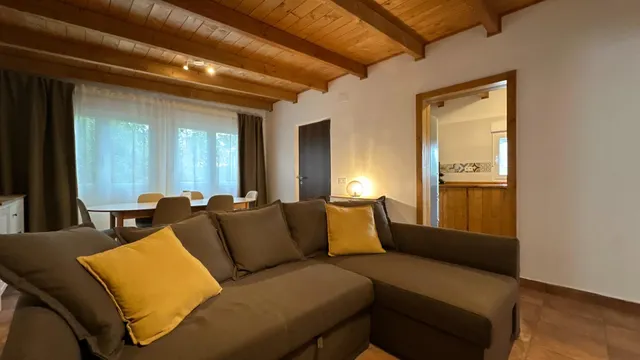 Finca rústica con placas solares y pozo en Garrapinillos, Zaragoza. — 6