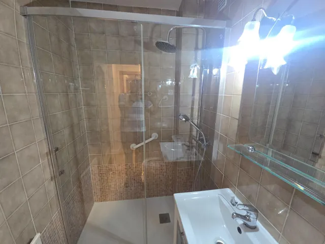 Magnífico piso en alquiler, vistas despejadas luminoso 3 hab 2 baños y garaje — 11