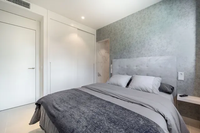 Apartamento 3 habitaciones 131m² en venta - Centro — 28