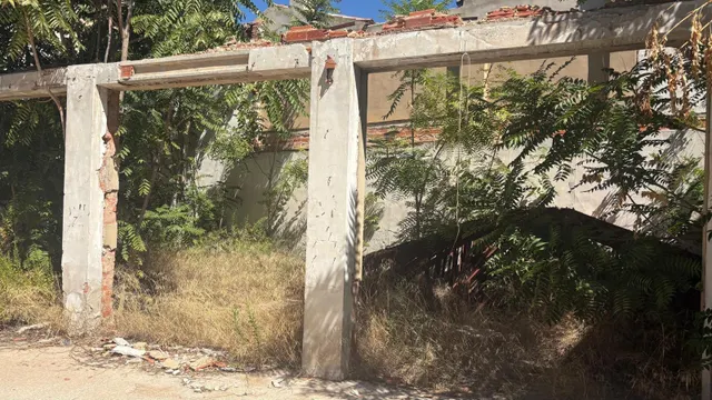 NAVE INDUSTRIAL CON MUCHAS POSIBILIDADES — 34