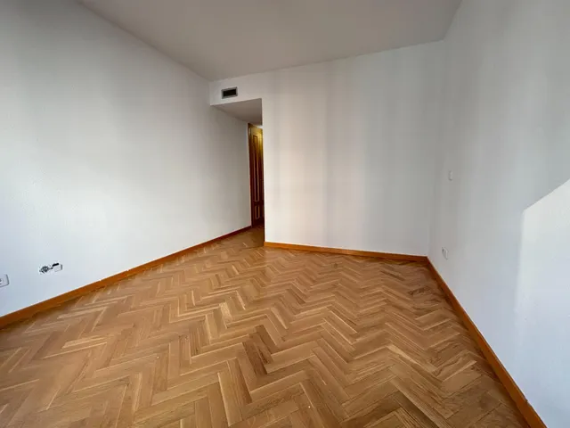 Ciudad Jardín, Chamartin. 3 dormitorios 2 wc garaje y piscina. — 18