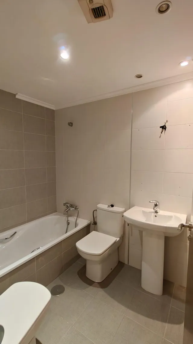 PISO EN ALQUILER EN OVIEDO – 3 habitaciones, GARAJE Y ASCENSOR — 8