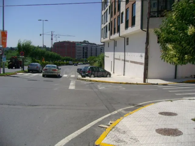 BAJO COMERCIAL Y ENTREPLANTA EN ALQUILER Y VENTA - foto 3