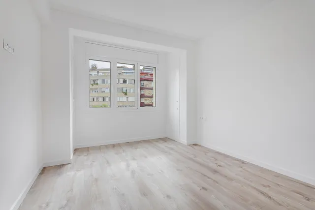 EXCLUSIVO PISO DE 153m2 CON 5 DORMITORIOS — 23