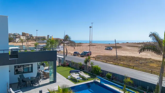 Villa 4 habitaciones en venta - Zona los Frutales — 4
