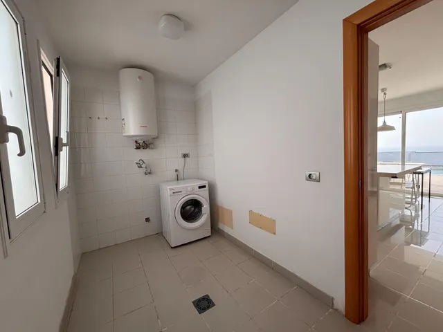 Magnífico chalet independiente con vistas al mar y piscina en Radazul. — 26
