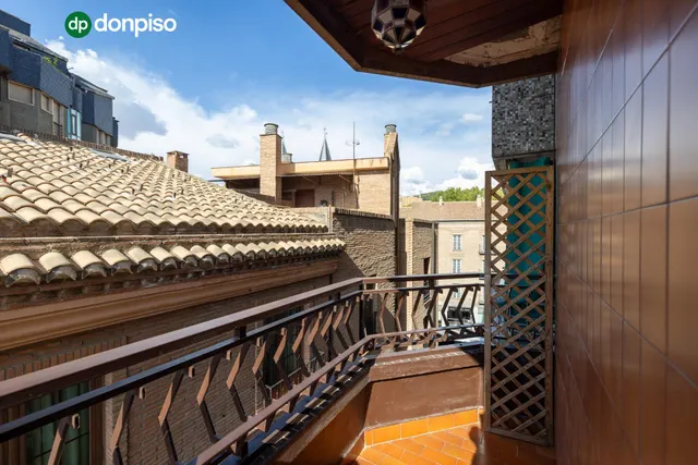 Piso y cochera en venta junto Acera de Darro. — 25