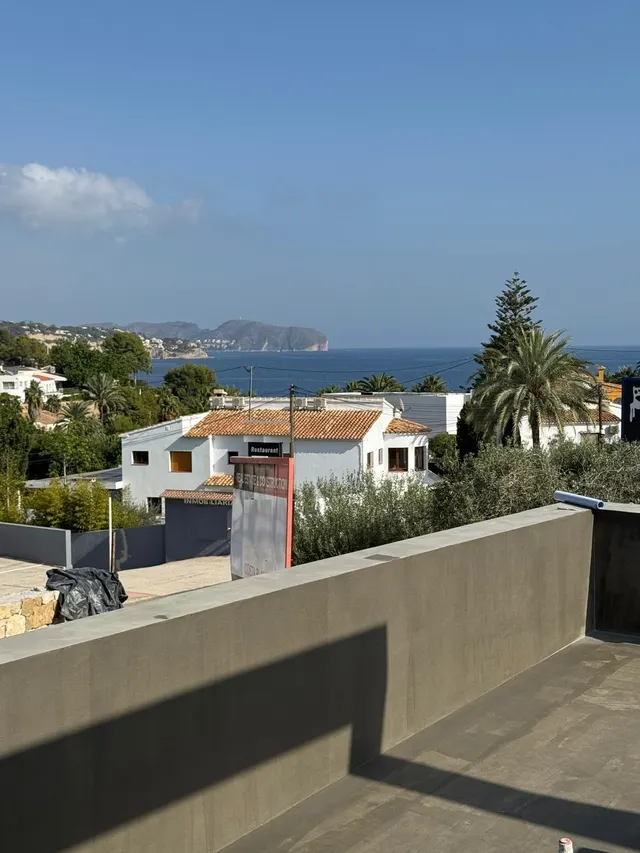 VILLA DE OBRA NUEVA CON VISTAS AL MAR EN BENISSA — 12