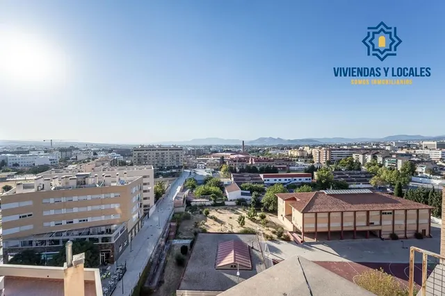 Ático dúplex en Campus de la Salud — 19