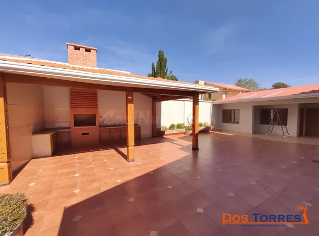 Amplia Casa de 4 dormitorios en Urbanización SIDUMSS - foto 4