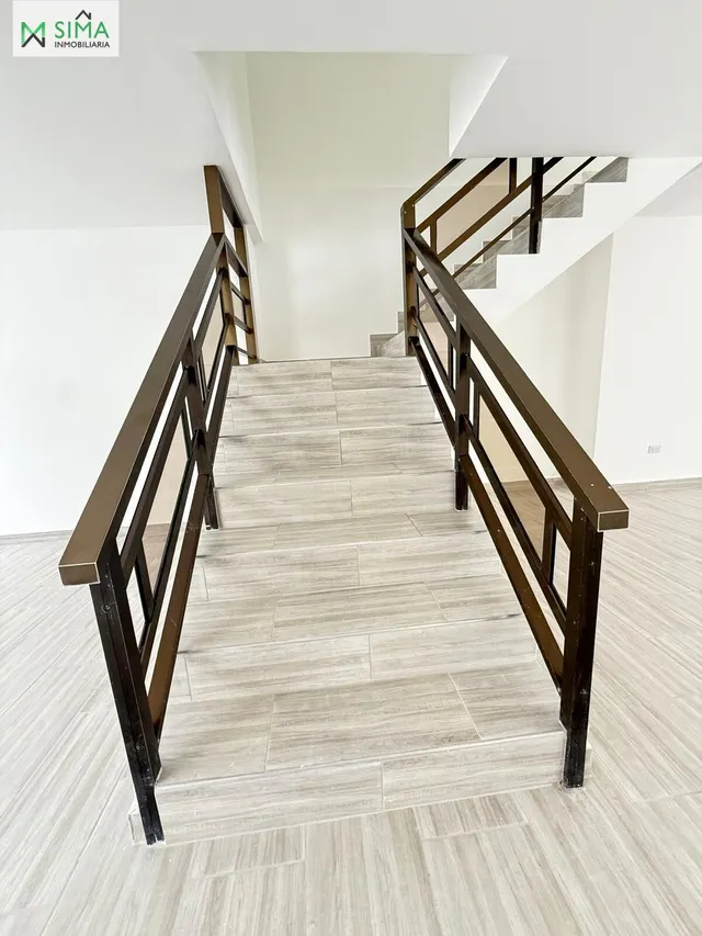 Casa 3 habitaciones 222m² en alquiler - Crespo — 12