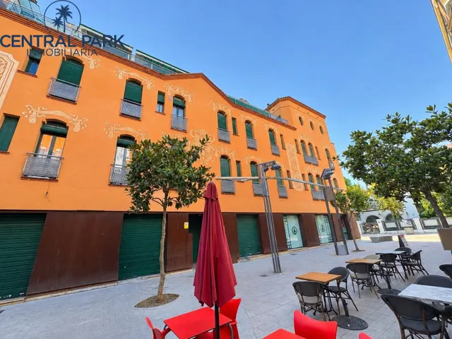 Vivienda en el centro de Salou, junto al paseo Miramar y club Náutico. — 27