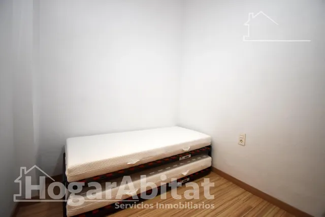 ¡reformado! luminoso con balcón y trastero en el cabanyal — 10