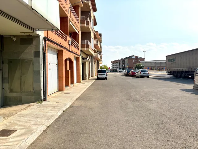 Estupenda parcela en la entrada de Torrefarrera — 5