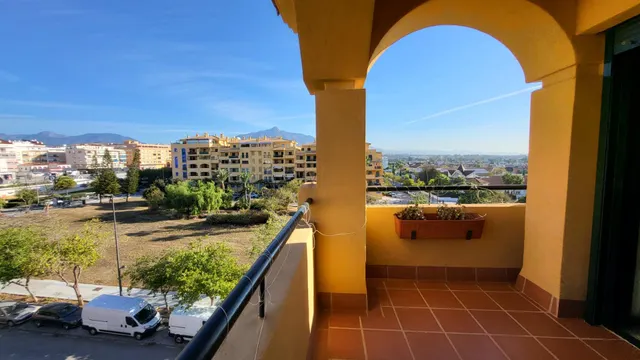 Amplio apartamento de tres dormitorios con vistas panorámicas en Nueva Alcántara. — 26