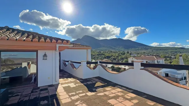 Chalet 4 habitaciones 293m² en venta - Costa del Sol — 30