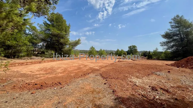 VENTA - Terreno con licencia cerca de San Rafael — 18