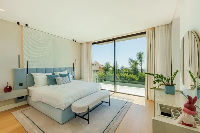 VILLA DE LUJO EN URBANIZACIÓN LA QUINTA, BENAHAVIS — 23