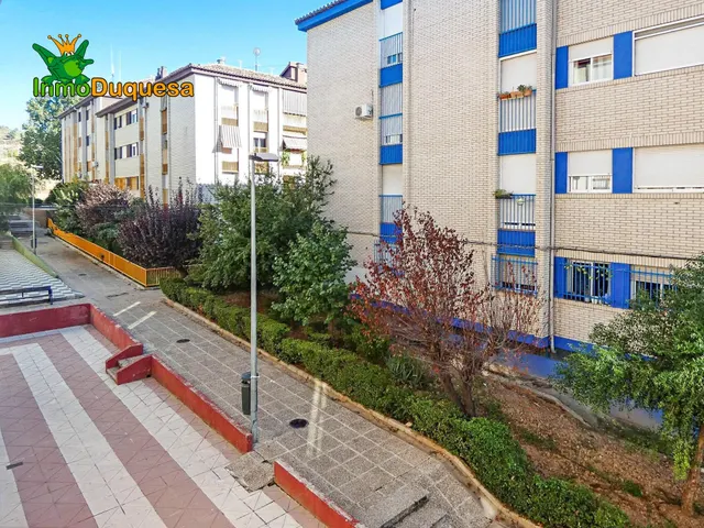 Piso de 3 Dorm. en 2ª planta. — 11