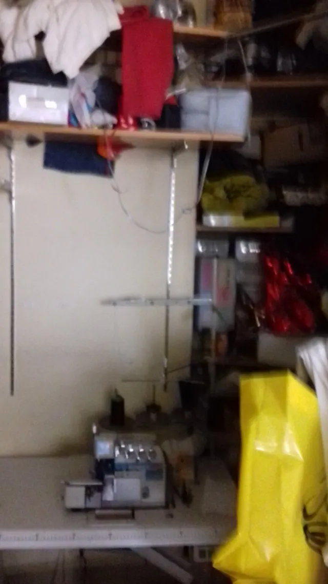 LOCAL COMERCIAL EN AREA CENTRAL DE 90 M2 — 9