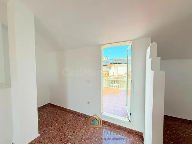Adosado en venta en picaña – 4 terrazas, garaje y 5 dormitorios – 483.000 € — 94