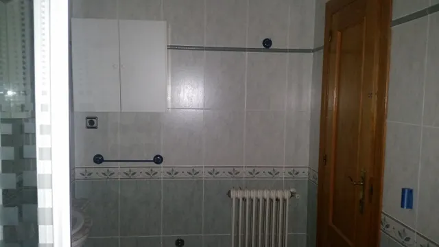 Vivienda de 120 metros más bar de 80 metros.
San Pedro. — 47