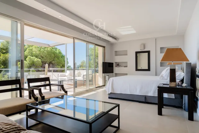 VILLA MASCARAT · VISTAS AL MAR Y PRIVACIDAD JUNTO AL MEDITERRÁNEO EN ALTEA — 46