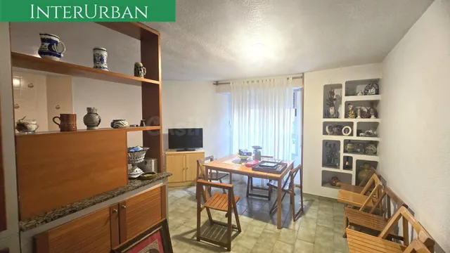 INTERURBAN vende Vivienda con gran garaje para 3 coches y mú - foto 5