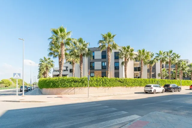 Apartamento 2 habitaciones 81m² en venta - PAU 8 — 33