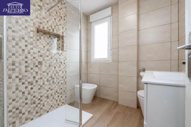 Encantadora Casa Reformada en Ogijares con Vistas y Espacios para Disfrutar — 29